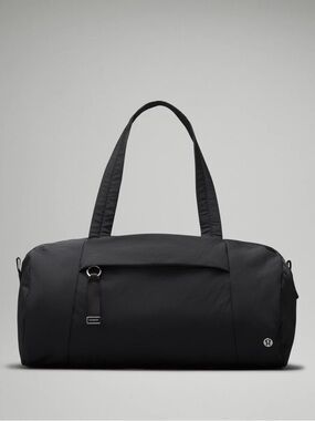 Lululemon On My Level Barrel Duffle Bag 16L